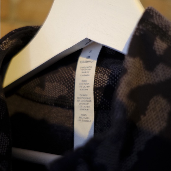 Lululemon sweater - Picture 3 of 3